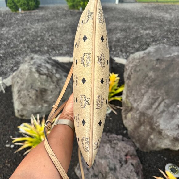 MCM Portuna Medium Visetos Beige Coated Canvas Flat Pouch Crossbody Clutch Bag - Picture 6 of 13